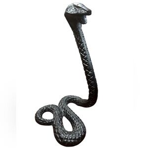 Black Reptile Snake 🐍 Resin decoration